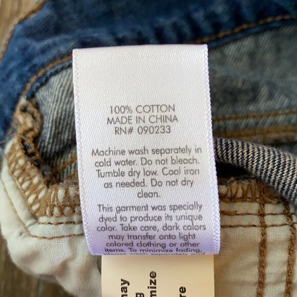 Bullhead Distressed Slouchy Denim Short Size 3 - Picture 6 of 7